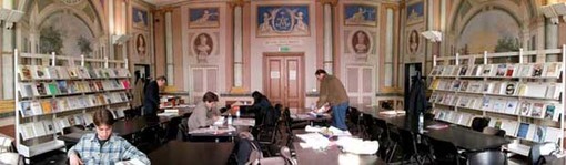 Savona, la biblioteca civica Barilli aperta solo al mattino