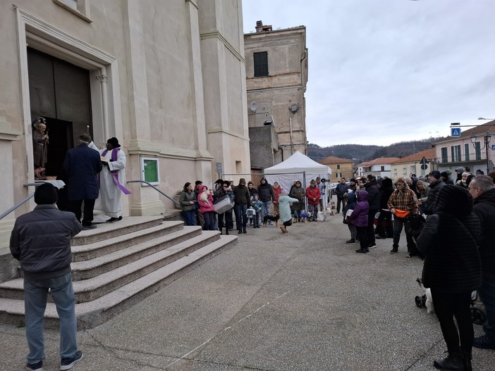 Pallare, benedizione degli animali nel nome di Sant’Antonio abate