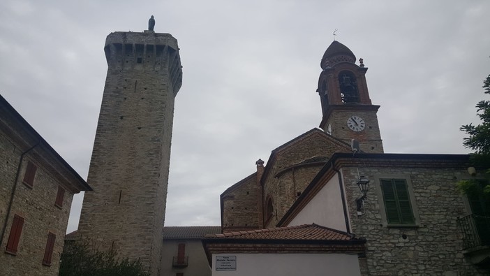In foto il borgo Perletto In foto il borgo Perletto