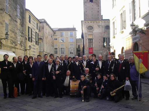 Albenga, musica e allegria per i dieci anni del premio "Fionda di legno" Albenga, musica e allegria per i dieci anni del premio "Fionda di legno"