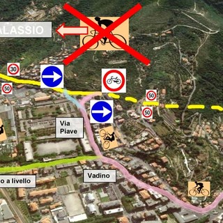 La denuncia di un cittadino a pedali: "Dopo 6 anni non si può ancora transitare da Albenga verso Alassio in bicicletta"