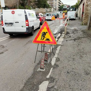 Savona, il Comune va avanti con il piano asfalti per chiudere i lavori a fine giugno