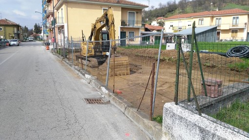 Bragno, via ai lavori per la realizzazione del nuovo parcheggio e marciapiede in via Stalingrado Bragno, via ai lavori per la realizzazione del nuovo parcheggio e marciapiede in via Stalingrado