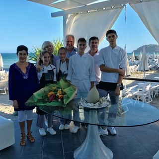 Spiagge Didattiche: la food blogger Lorenza Giudice e Carla Simondo di Campagna Amica ai Bagni Miramare per #basilicogenovesedop