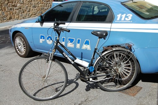 Alassio, a chi sono state rubate queste cose? Il Commissariato cerca i proprietari