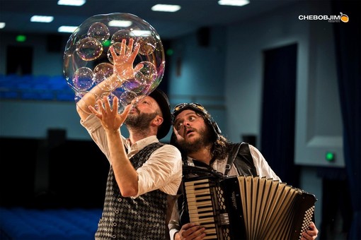 Lo Shopping Center Molo 8.44 di Vado Ligure regala la magia di Billy Bolla