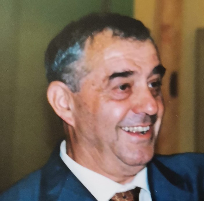 Roccavignale, una piazza intitolata all'ex sindaco Claudio Bracco: "Persona speciale capace di andare oltre le ideologie partitiche" Roccavignale, una piazza intitolata all'ex sindaco Claudio Bracco: "Persona speciale capace di andare oltre le ideologie partitiche"