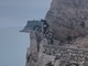 Brumotti superstar sulle rocce di Capo Noli: altro show mozzafiato di trial in bici