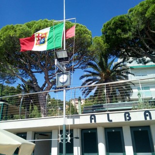 Solidarietà dei bagni marini di Alassio a Genova