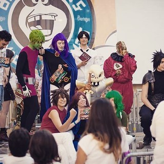 Materiale fotografico e video tratto dalla pagina ufficiale Facebook di Burtomics