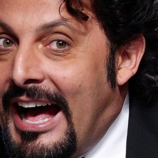 "Ottobre De André", Enrico Brignano chiude ad Albenga una rassegna da record