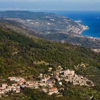 Balestrino: passeggiata tra vecchi ponti, mulini, borghi abbandonati, antiche fornaci da calce e panorami