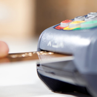 La FIPE di Savona contro le commissioni bancarie su carte di credito e bancomat