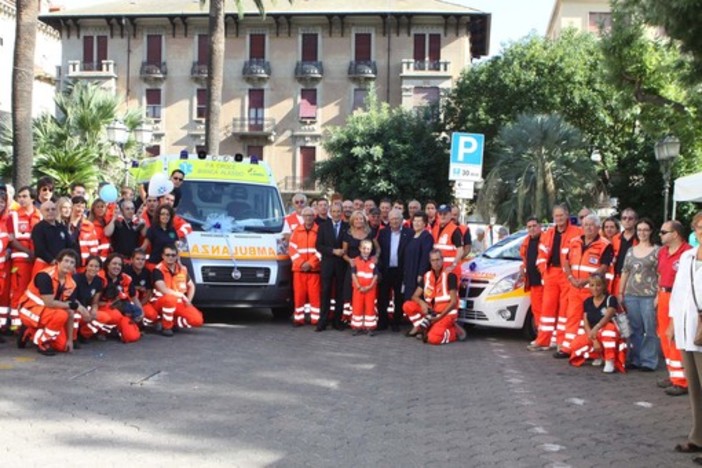 Alassio, in arrivo un defibrillatore per la Croce Bianca Alassio, in arrivo un defibrillatore per la Croce Bianca