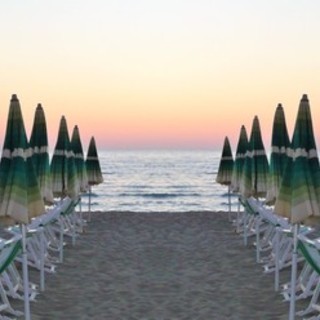Stagione estiva 2021, le tariffe non aumenteranno. Schiappapietra (Sib): "Stessi prezzi del 2020 nonostante l'aumento dei costi e la riduzione dei posti in spiaggia" Stagione estiva 2021, le tariffe non aumenteranno. Schiappapietra (Sib): "Stessi prezzi del 2020 nonostante l'aumento dei costi e la riduzione dei posti in spiaggia"