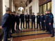 Bucci canta con gli Alpini sotto la Regione e rilancia l’appello: “Venite a Genova, vi aspettiamo” Bucci canta con gli Alpini sotto la Regione e rilancia l’appello: “Venite a Genova, vi aspettiamo”