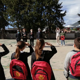 Polizia locale nelle scuole di Albenga, l'assessore Vannucci: "I bambini devono innamorarsi del concetto di legalità"