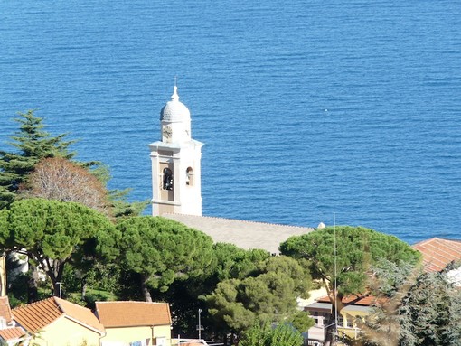 Edilizia convenzionata e sostegno ai negozi: la ricetta antispopolamento per Bergeggi del sindaco Arboscello Edilizia convenzionata e sostegno ai negozi: la ricetta antispopolamento per Bergeggi del sindaco Arboscello