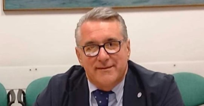 Frase di Vaccarezza su Pertini, stoccata di Bozzano: "Pensiero di un collega che ritengo tanto minuscolo quanto inconsistente in fatti e parole"