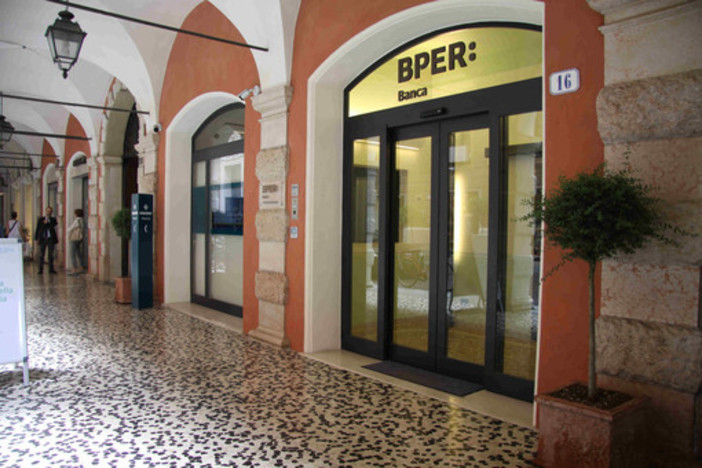 Disservizi BPER, Uil e Uilca Liguria: "Si proceda con nuove assunzioni per sostenere il lavoro sul territorio" Disservizi BPER, Uil e Uilca Liguria: "Si proceda con nuove assunzioni per sostenere il lavoro sul territorio"