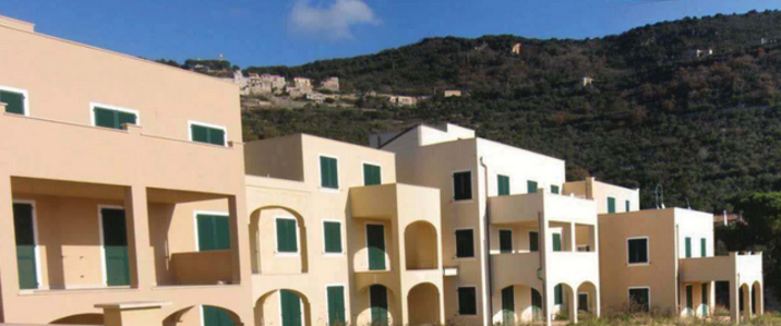 Nuova asta al ribasso per l’albergo in via Trento e Trieste, a Borgio Verezzi