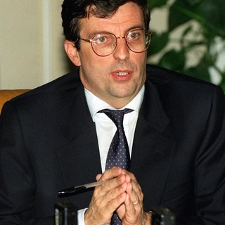 Cancellare il provvedimento o cancellare direttamente Burlando?