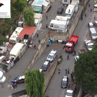 Savona, blitz al campo nomadi della Fontanassa: una denuncia a piede libero e oltre 12 mila euro di sanzioni amministrative