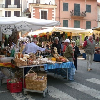 A Savona stand gastronomici e artigianato alla manifestazione "Villapiana insieme"