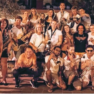 Una spettacolare "big band" olandese anima l'estate di Toirano