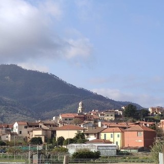 Bastia d’Albenga, un volantino con le indicazioni e i recapiti di SAT per proseguire la campagna di sensibilizzazione ambientale