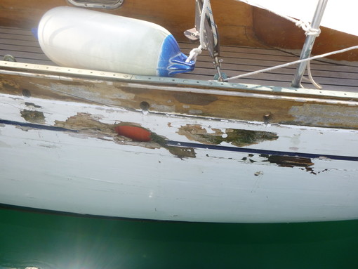 Barca danneggiata ad Alassio maximulta per i proprietari