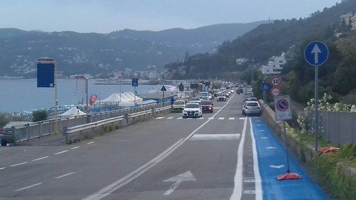 Bergeggi, arriva il tanto atteso attraversamento pedonale sull'Aurelia in località Torre del Mare Bergeggi, arriva il tanto atteso attraversamento pedonale sull'Aurelia in località Torre del Mare
