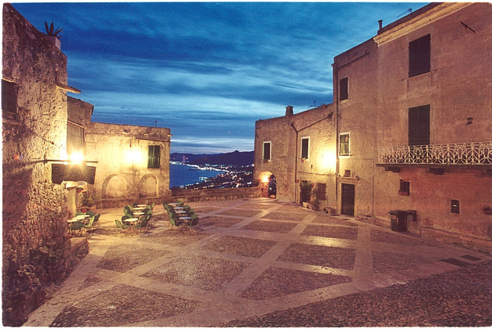 Finale "Borgo dei Borghi" a "Kilimangiaro": assessore Berlangieri invita a votare Borgio Verezzi