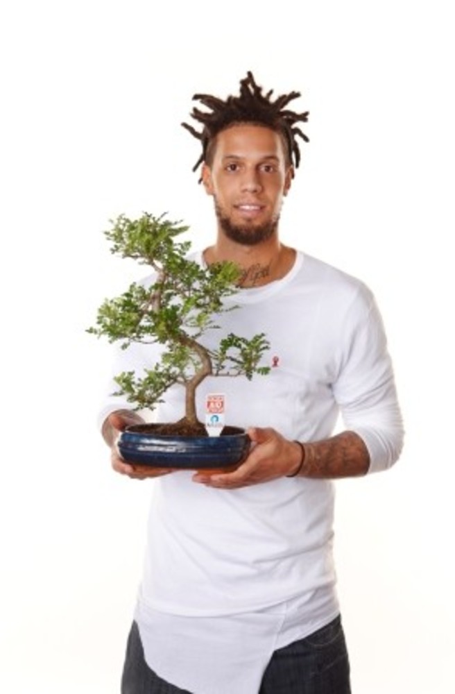 Un Bonsai per un futuro senza Aids Un Bonsai per un futuro senza Aids