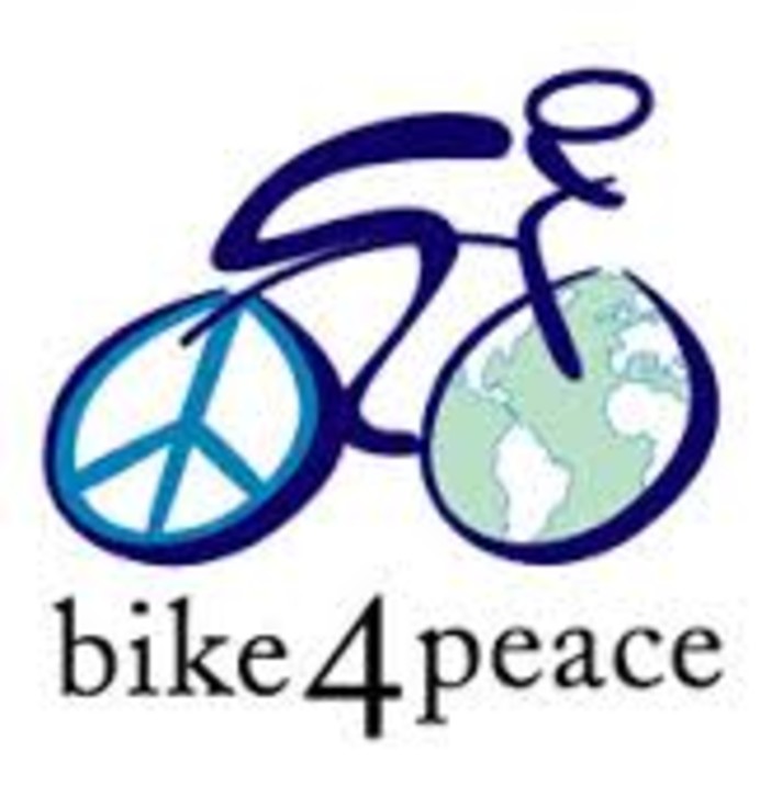 Albenga: un giro del mondo di 90 giorni in bici contro le armi nucleari Albenga: un giro del mondo di 90 giorni in bici contro le armi nucleari