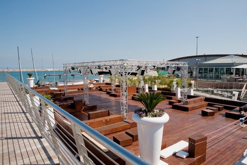 Loano: Bfly,la nuova discoteca all'aperto ora prende il volo