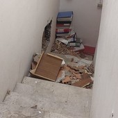 Buco nel muro dell'archivio di Varazze per un tentato furto: sospese le ricerche di pratiche per gli accessi agli atti Buco nel muro dell'archivio di Varazze per un tentato furto: sospese le ricerche di pratiche per gli accessi agli atti