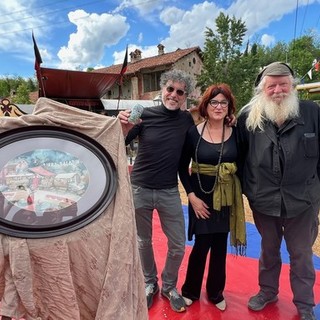 "A ognuno i suoi sogni": la poesia del Cirque Bidon al Baladin Open Garden di Piozzo (VIDEO)