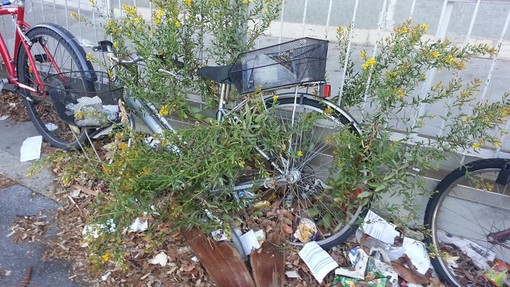 Savona: degrado alla Stazione Ferroviaria