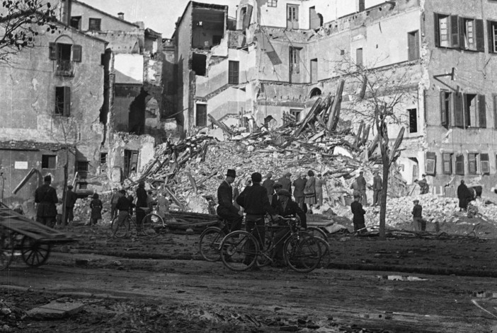 Società Savonese di Storia Patria: il 9 aprile l'incontro "Savona, i bombardamenti e le trasformazioni urbanistiche successive agli eventi bellici" Società Savonese di Storia Patria: il 9 aprile l'incontro "Savona, i bombardamenti e le trasformazioni urbanistiche successive agli eventi bellici"