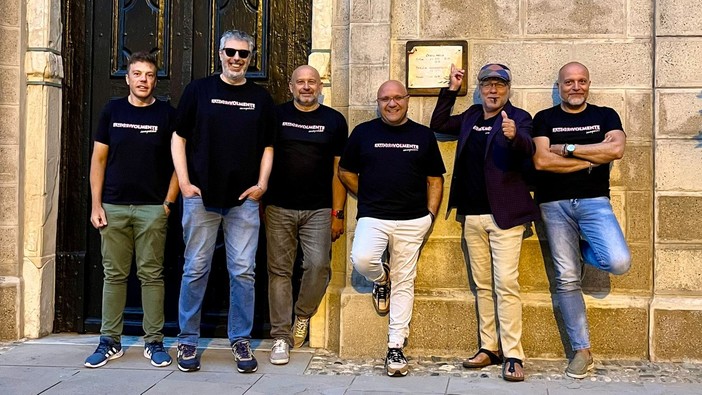 “Amorevolmente incompatibili”: Beppe Trabona e Marco Ghini in concerto ad Albenga “Amorevolmente incompatibili”: Beppe Trabona e Marco Ghini in concerto ad Albenga