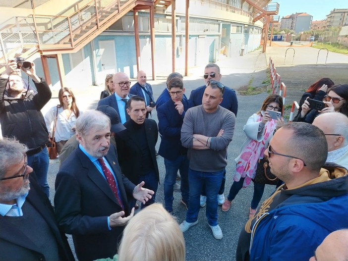Savona calcio, Ferro - Invernizzi (FdI): ”L’inerzia del Comune mette a rischio il futuro dello stadio Bacigalupo e della squadra” Savona calcio, Ferro - Invernizzi (FdI): ”L’inerzia del Comune mette a rischio il futuro dello stadio Bacigalupo e della squadra”