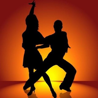 “Accendiamo una stella”: spettacolo di beneficenza a favore dell’Associazione CRESC.I ODV