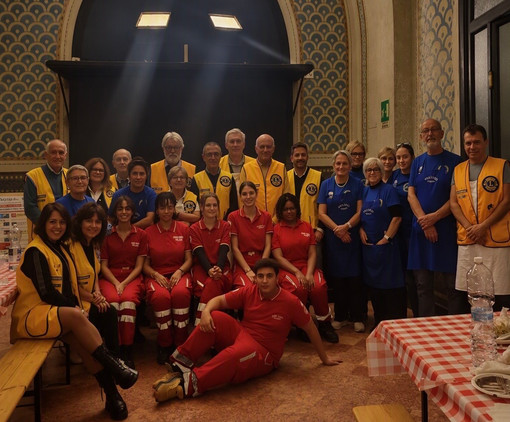 Bagna caoda solidale a Cengio, una comunità unita per la Croce Rossa Bagna caoda solidale a Cengio, una comunità unita per la Croce Rossa