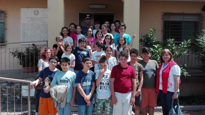 Le scuole medie di Ortovero a "lezione di legalità" dai Carabinieri di Villanova d'Albenga