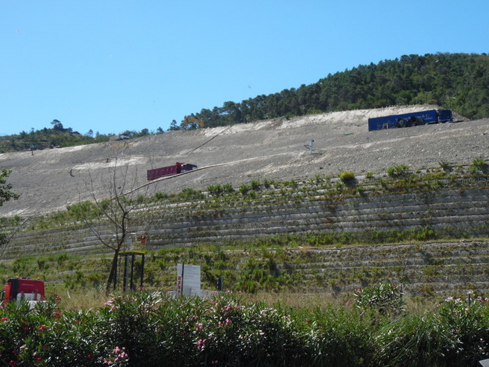 Ampliamento della discarica del Boscaccio, Arboscello (Pd): "Investimento di 109 milioni, ma la Regione non si è ancora espressa sul progetto" Ampliamento della discarica del Boscaccio, Arboscello (Pd): "Investimento di 109 milioni, ma la Regione non si è ancora espressa sul progetto"