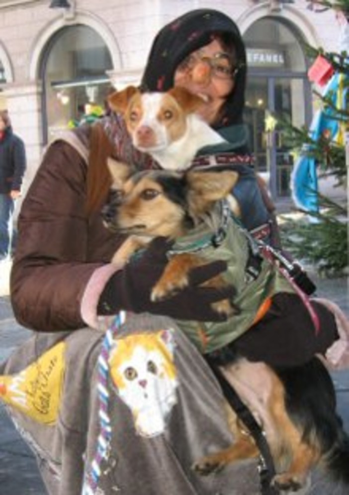 Savona: l'Enpa in strada per la "Befana degli Animali"