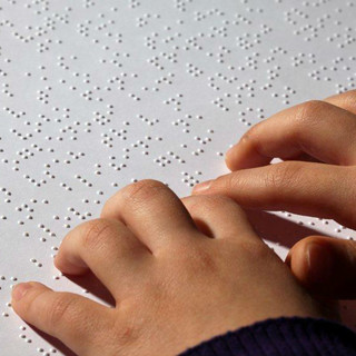 Giornata del Braille 2025: a Savona l’Unione Italiana Ciechi e Ipovedenti presenta le nuove tecnologie per la mobilità dei non vedenti