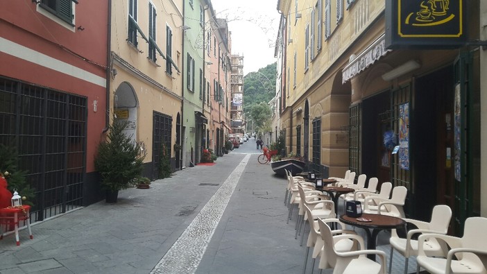 Lavori del gas poco pubblicizzati e subito interrotti: i commercianti di via Cavour a Borghetto chiedono più comunicazione