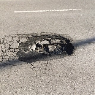 Lettera aperta al Presidente della Provincia. Forzano: "Strade dissestate anche per i troppi camion"